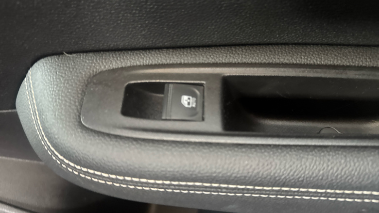 Renault Clio 1.6 E-TECH Hybrid 140 Lutecia SE 5dr Auto Hybrid Hatchback